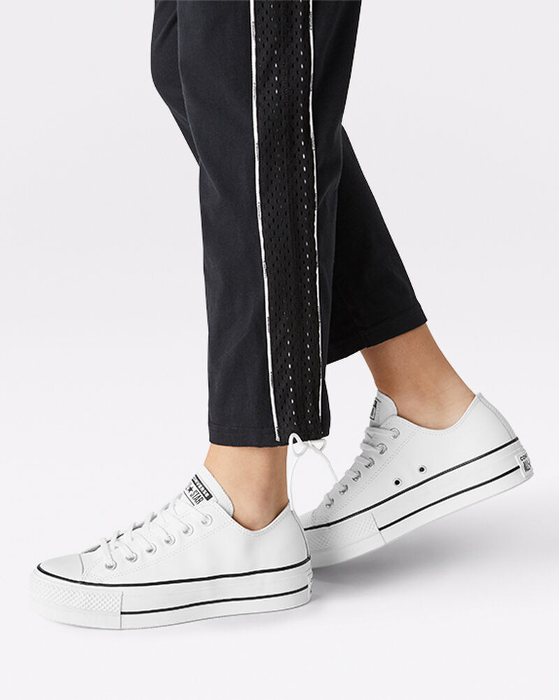 Dámské Boty Na Platformy Converse ​Chuck Taylor All Star Lift Læder Bílé Černé Bílé | 8429-NHEVT